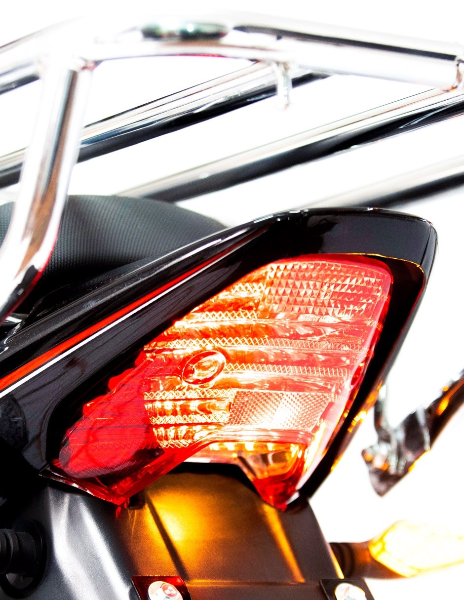 Motocicleta de trabajo Bat 150cc negro 2026 4